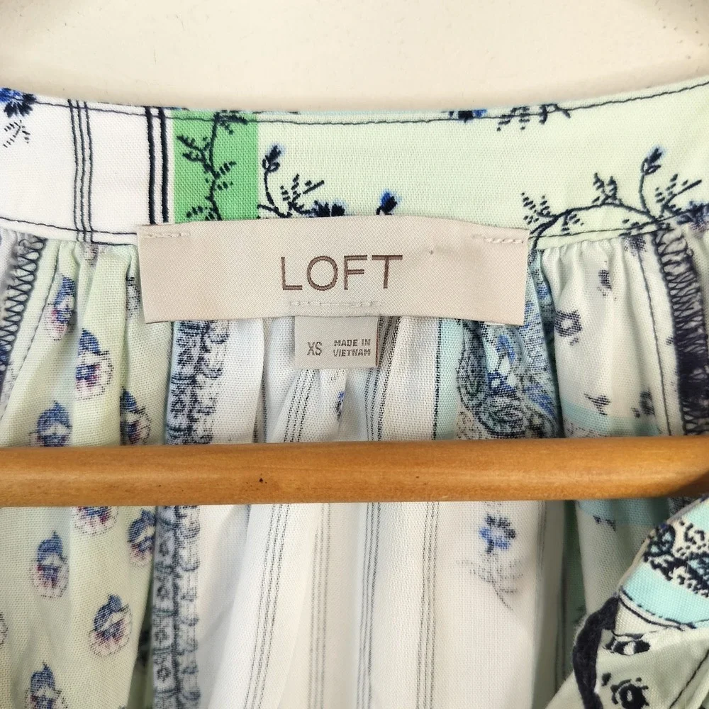 LOFT Patchwork Floral Blouse Womens XS Short Puff Sleeve Cottage Boho Blue